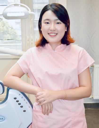 Dr. Yeji Ju - Fogorvos