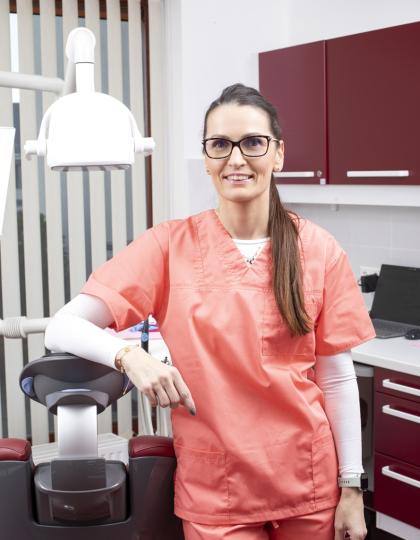 Teveli Brigitta - Dentálhigiénikus