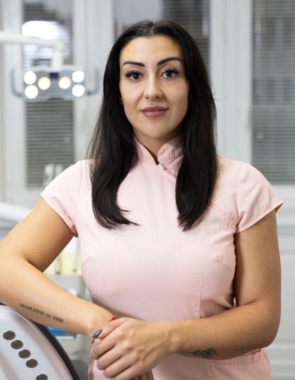 Balogh Tünde - Vezető fogászati asszisztens