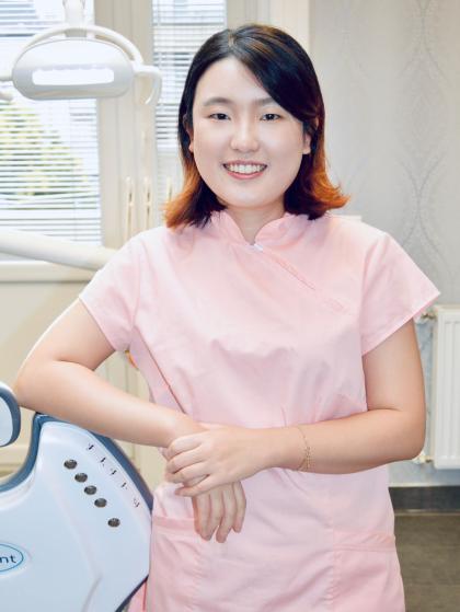 Dr. Yeji Ju - Fogorvos