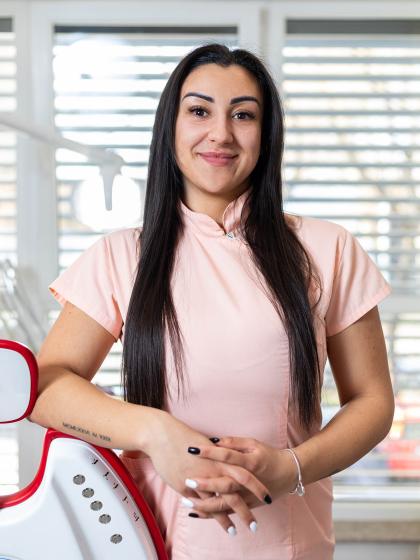 Balogh Tünde - Vezető fogászati asszisztens