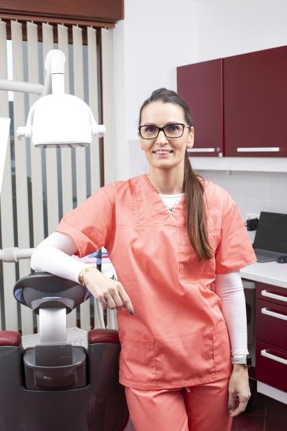 Teveli Brigitta - Dentálhigiénikus